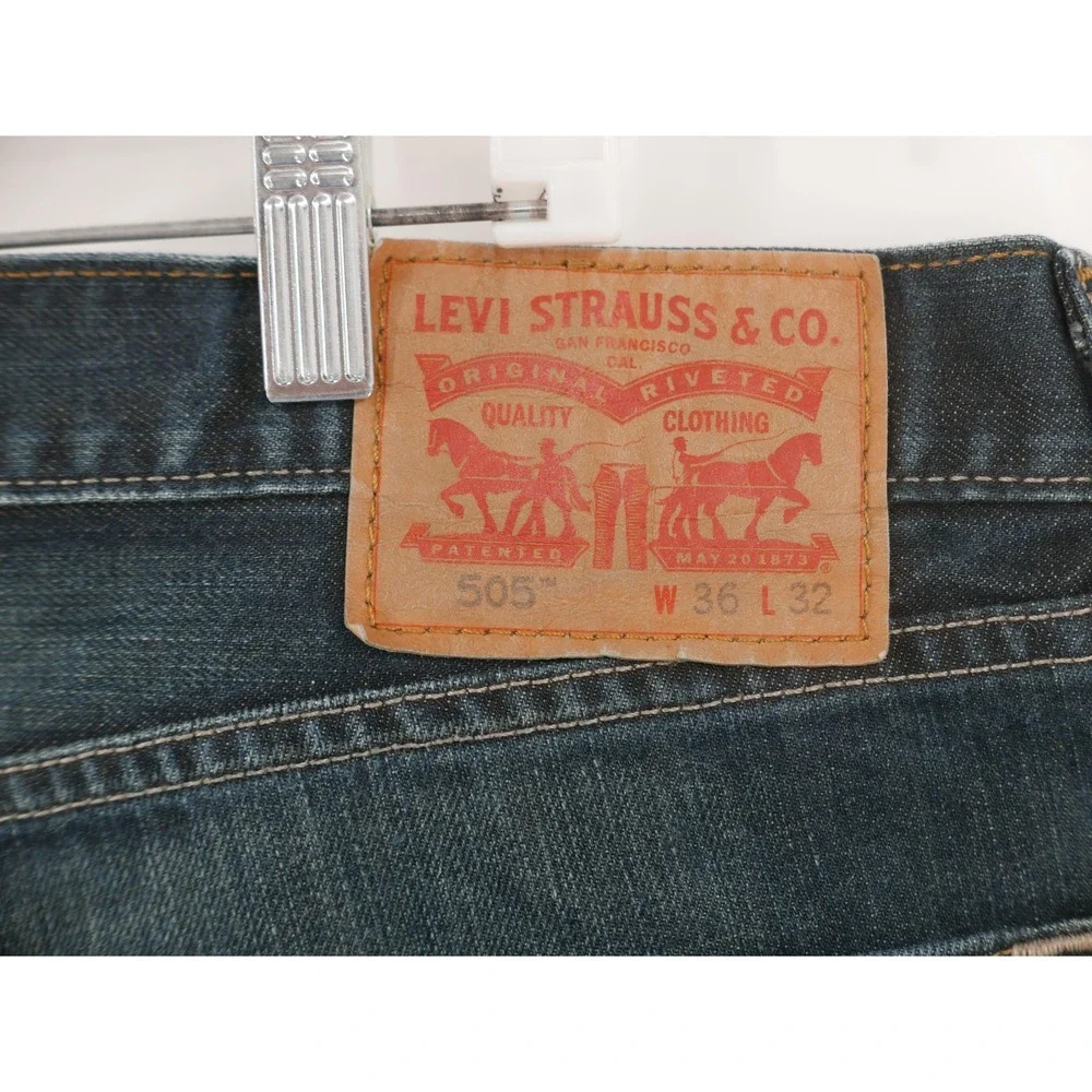 Levis 505 Jeans Blue Dark Wash Straight Leg Denim Regular Fit Men's 36x32